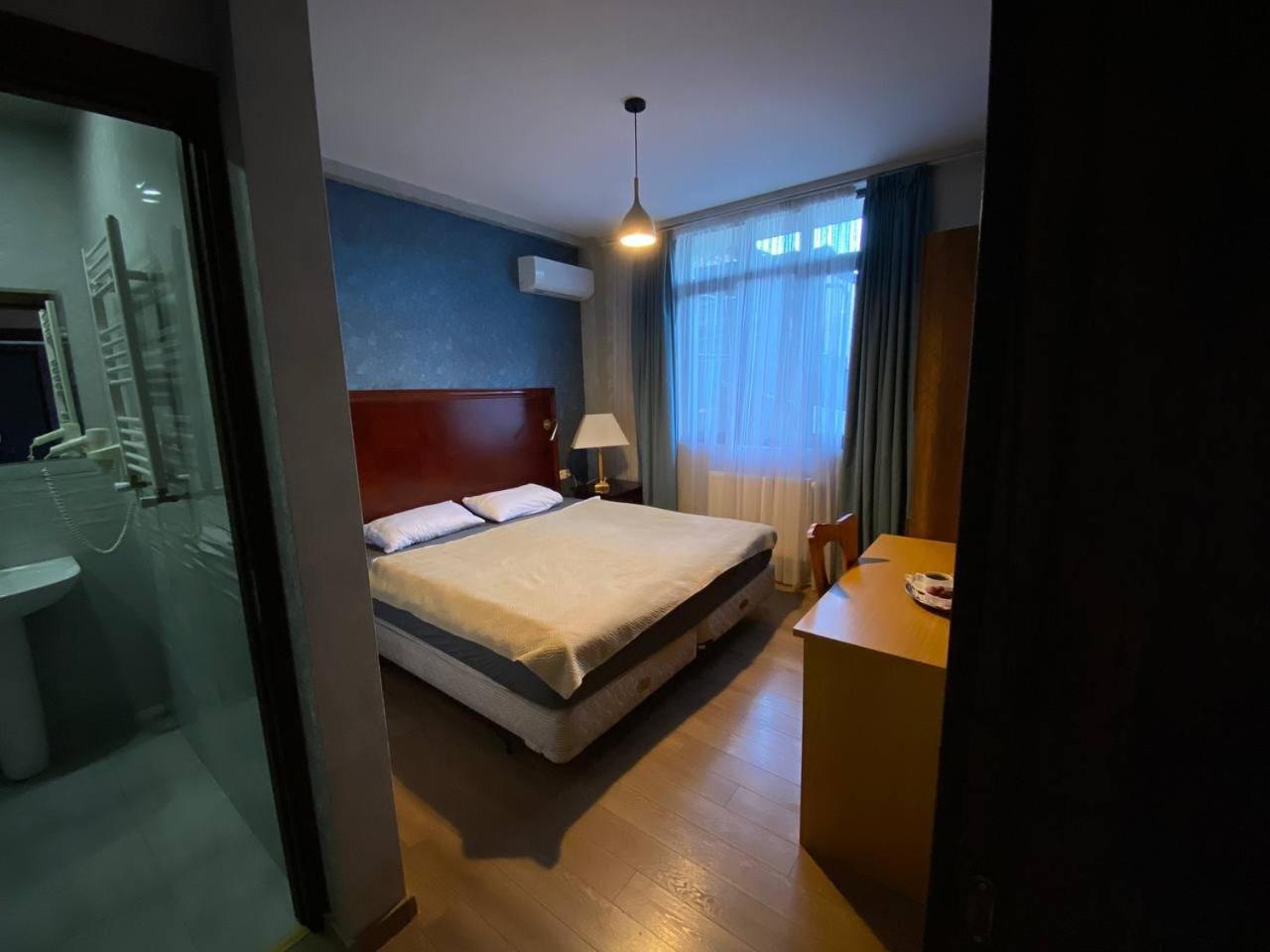 Hotel "Tbilisi Tales" In The Heart Of The Old City Exterior photo