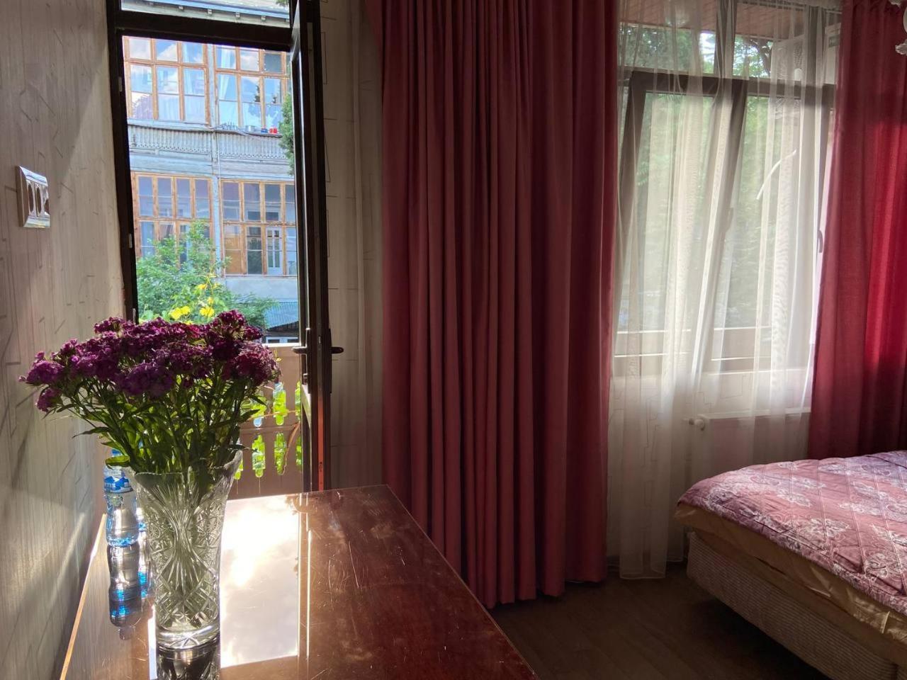 Hotel "Tbilisi Tales" In The Heart Of The Old City Exterior photo