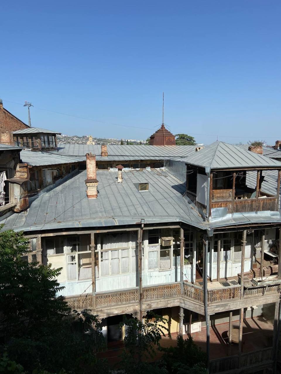Hotel "Tbilisi Tales" In The Heart Of The Old City Exterior photo